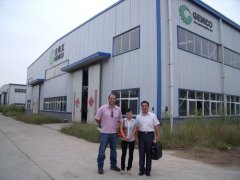 Dominican customers visit flat die pellet mill factory