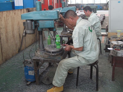 old drilling machine for flat die